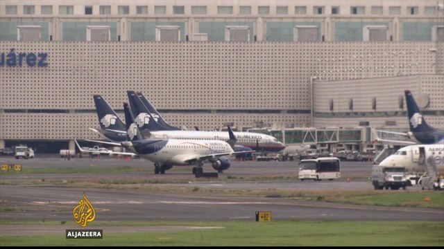 More airlines suspend flights to Venezuela as crisis deepens