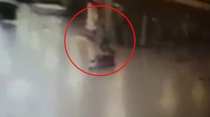 Istanbul: Les images du héros qui a réussi à neutraliser un terroriste