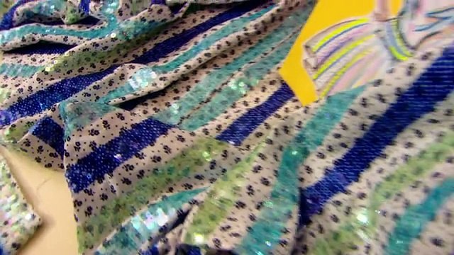 Ольга Никишичева предлагает сшить очень простую, но нарядную юбку из ситца – пышную и с кокеткой.