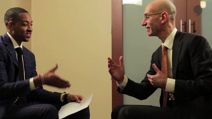 L'interview de C.J. McCollum avec Adam Silver
