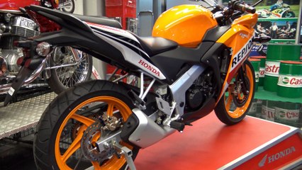 HONDA CBR 125 R Repsol Look (VIDEO 4K)