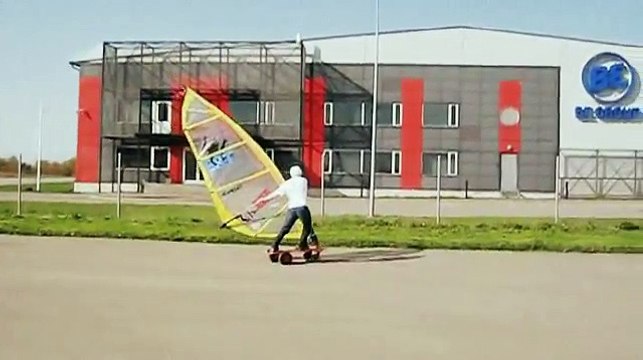 MaSuLa - Maa-Surfilaud. Trying to learn Windsurfing on the land.