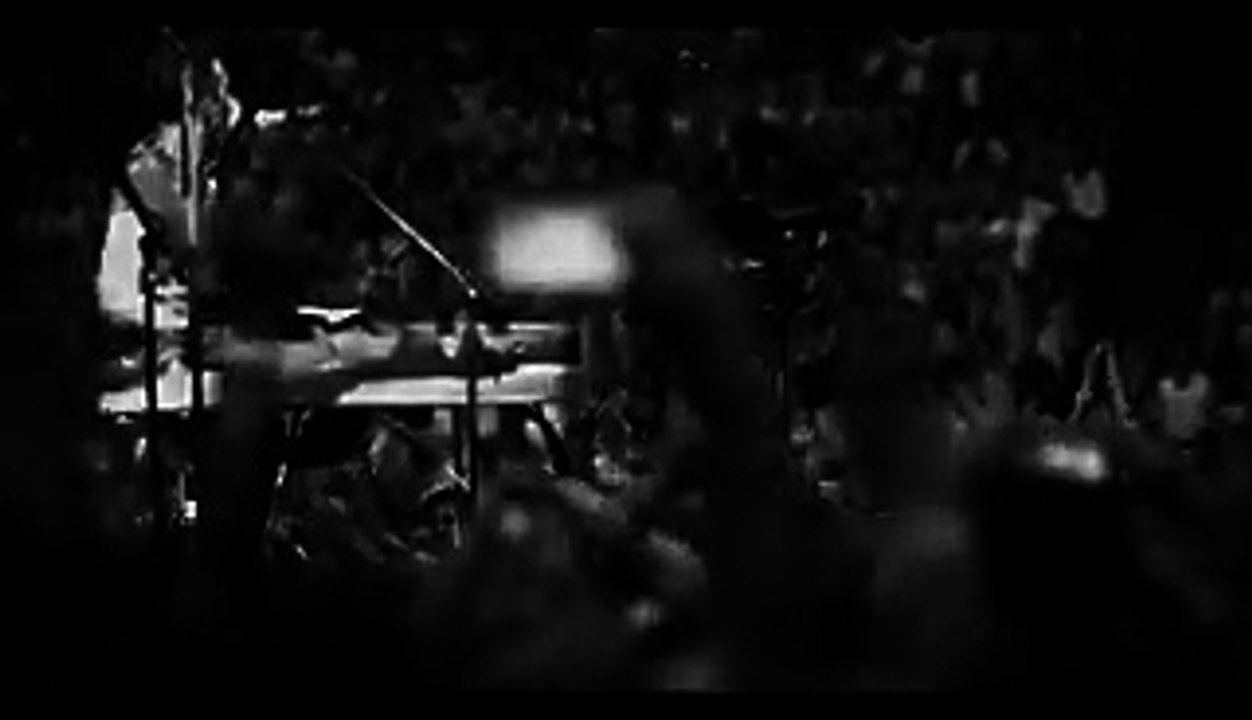 Coldplay - Amsterdam (Live in Amsterdam) -