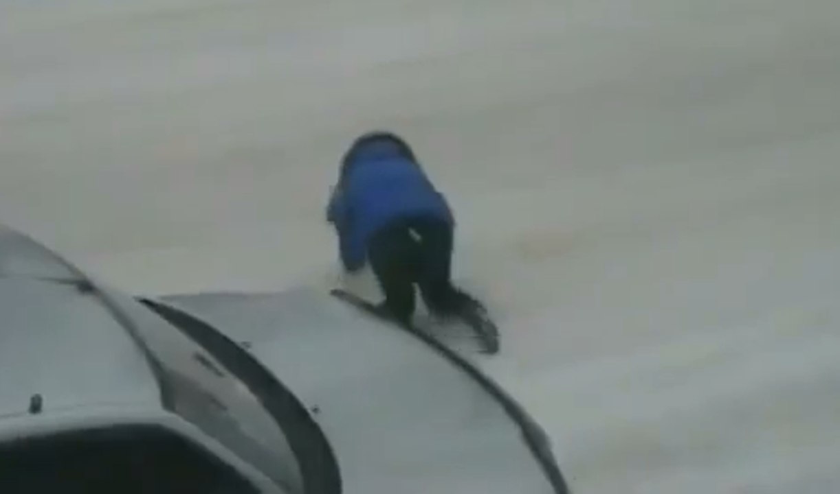 Как пьяные девки за пивом ходили )) Смеялся до слёз!