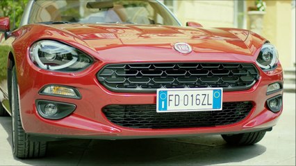 Presentation Fiat 124 Spider 2016