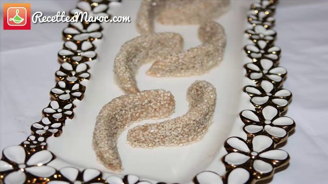 Kaab Ghzal au Sésame - Moroccan Kaab Ghzal with Sesame Seeds - حلوة اللوز / كعب الغزال