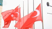 Türkiye’de bayraklar yarıya indi