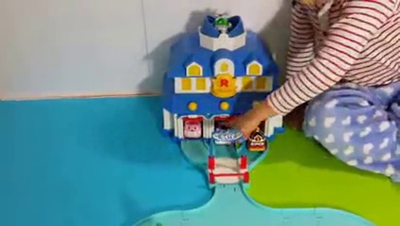 폴리 구조본부 장난감