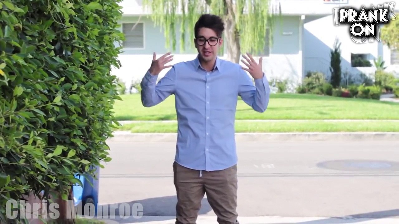 Kissing Prank 2016! Kissing Sexy Girls Made Very EASY! MAKE OUT OMG