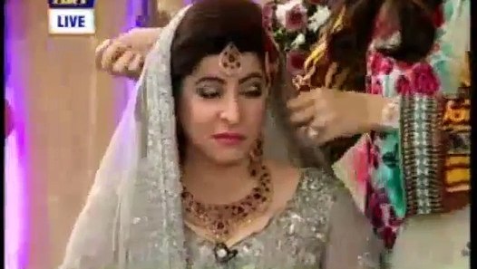 Hair Styles of Uzma and others with Nida Pasha - video 