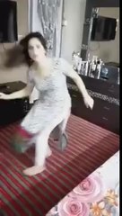 Pakistani girl beautiful dance on Gaddi tu Manga dy