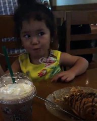 Video Lucu Bilqis Khumairah Razak Lagi Puasa Tapi Tetap Makan l Ayu Ting Ting