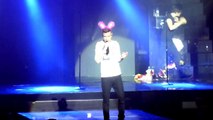 One Direction - Liam talking with Pink Rabbit Ears (Madrid 24/05/13)