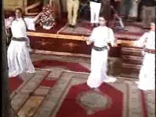 Clip_videozik-com_71593_chaabi-populaires_manar--waya-lmima