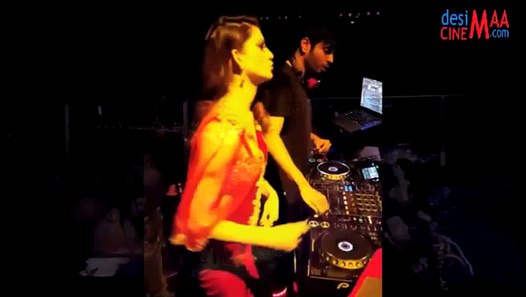 OMG URVASHI RAUTELA PARTY VIDEO LEAKED  - video dailymotion