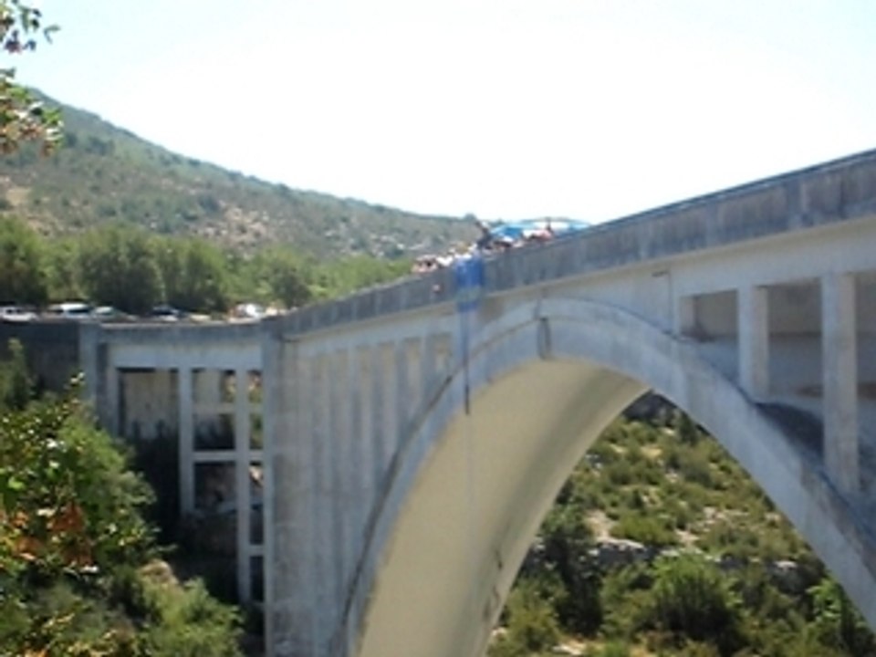 Saut en elastique pont d'Artuby  182 mètre