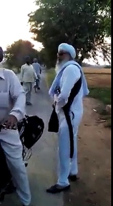 amritdhari baba caught by people with whisky bottel kalyug