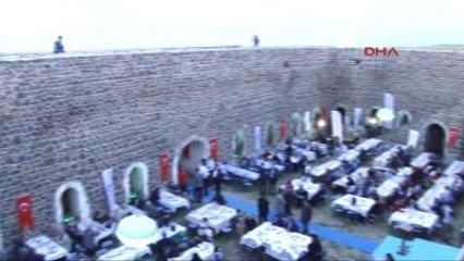 Tabyalardaki İftarda 'Yer Tartışması' Kavgaya Dönüştü