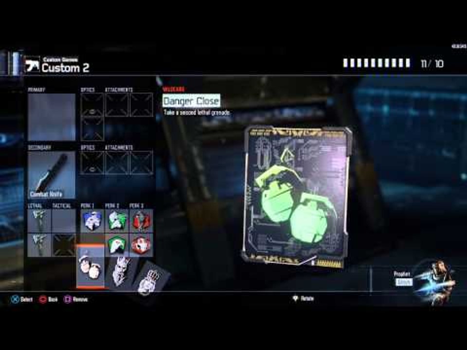 Michael Myers w/ the crew