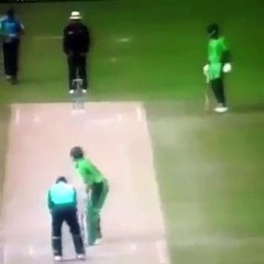 very funny moment in cricket match