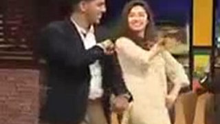 Mahira Khan Dance In Mazaaq Raat Iive show