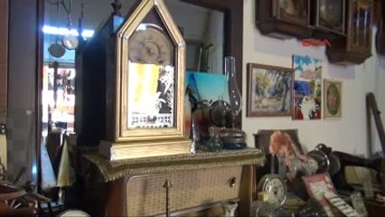 Manisa - Antikacı Ama Tutkunu Olduğu Eşyaları Kolayca Satamıyor