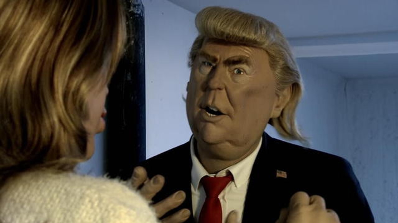 Donald Trump: albañil en serie - Los Guiñoles