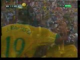 Alves, 3-0 Brazil-Argentina