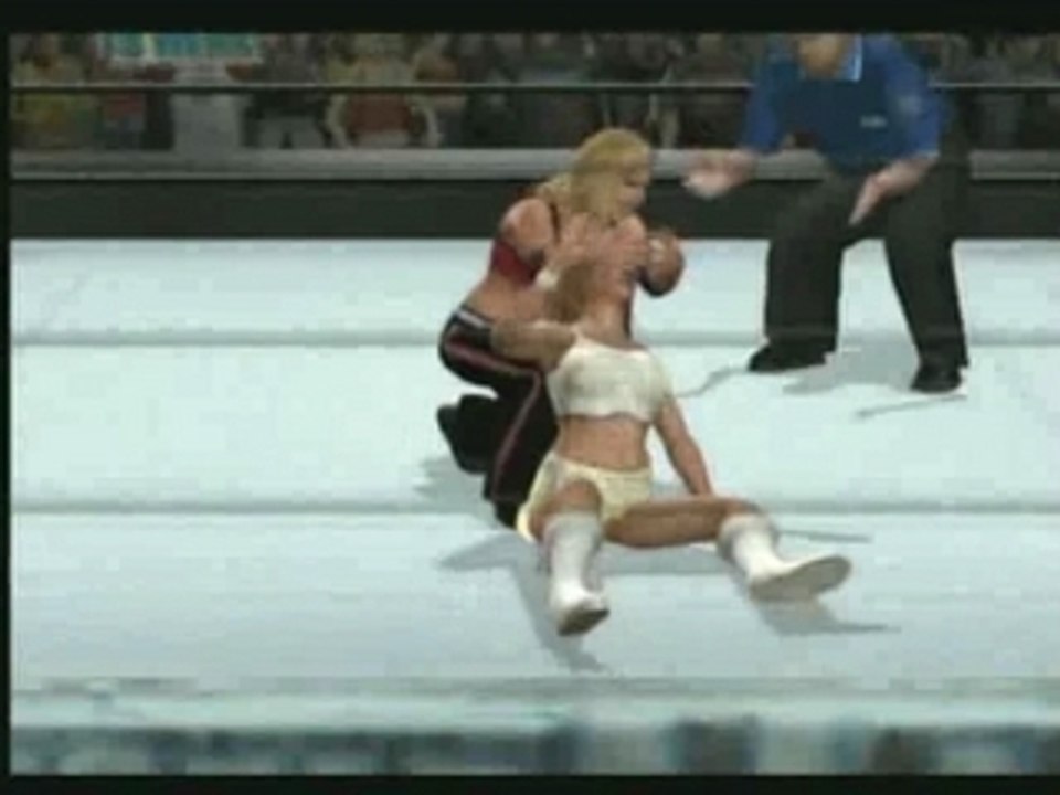 Women's Title - Mickie James vs Trish Stratus