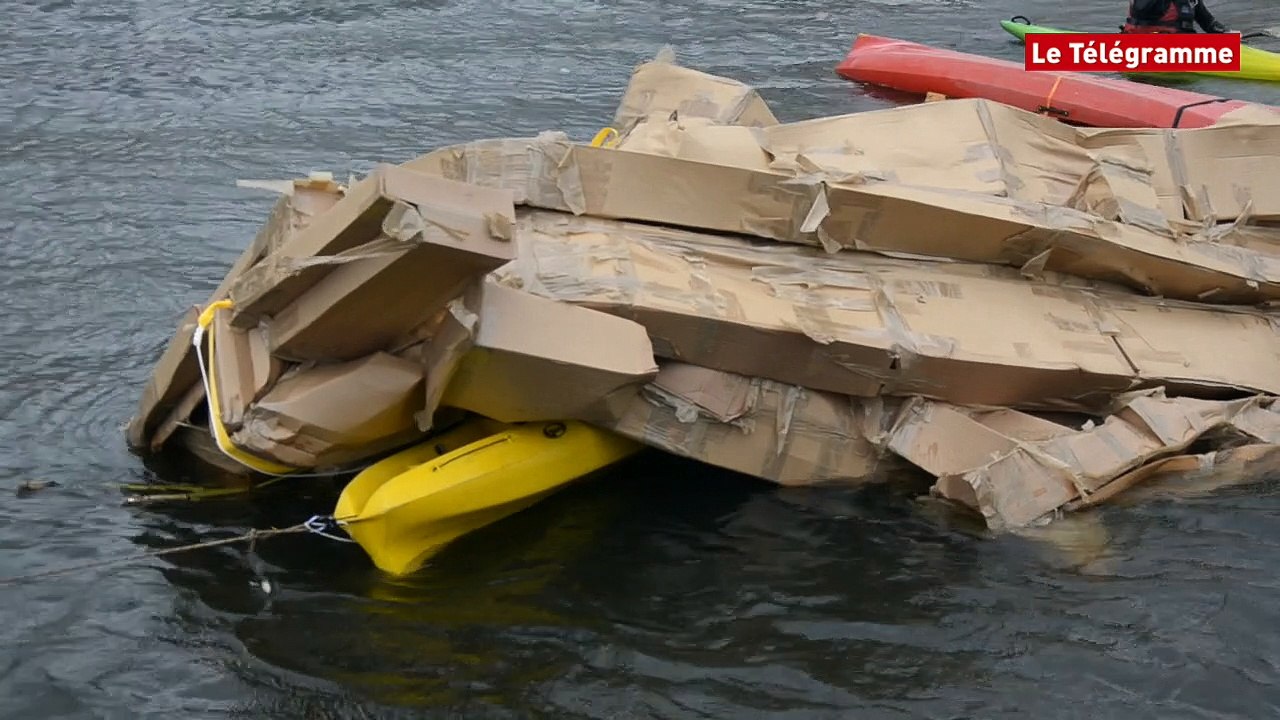 Landerneau. Le pont en carton rend son tablier