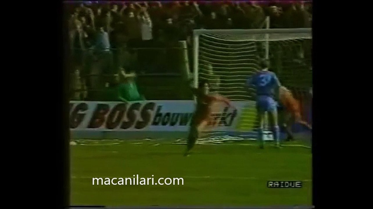 18.10.1989 - 1989-1990 European Champion Clubs' Cup 2nd Round 1st Leg Steaua Bucarest 1-0 PSV Eindhoven