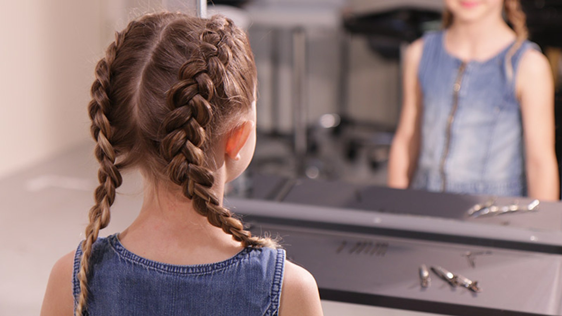 Tuto coiffure enfant : réalisez des boxer braids à votre fille ! - Vidéo  Dailymotion