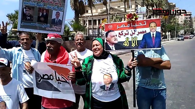 متظاهرو القائد إبراهيم في احتفالية 30 يونيو: أرفع رأسك فوق أنت مصري