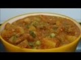 potato mutter peas curry by Raj Vitthalpura