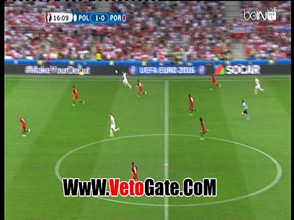 "ليفاندوفسكي"يهدر فرصة الهدف الثانى امام البرتغال