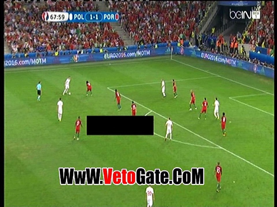 "اركاديوز ميليك"يهدر فرصة الهدف الثانى امام البرتغال