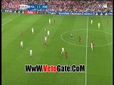 مشجع يقتحم ملعب مباراة البرتغال امام بولندا