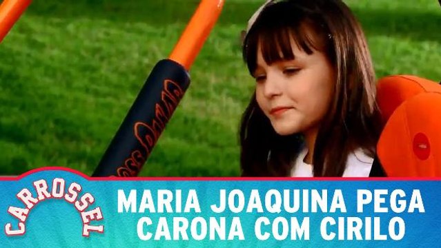 Maria Joaquina pega carona com Cirilo