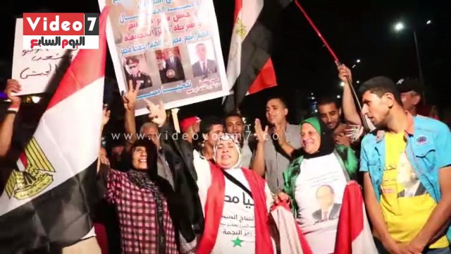 بالفيديو.احتفالات ذكرى 30 يونيو بميدان سيدى جابر بالإسكندرية