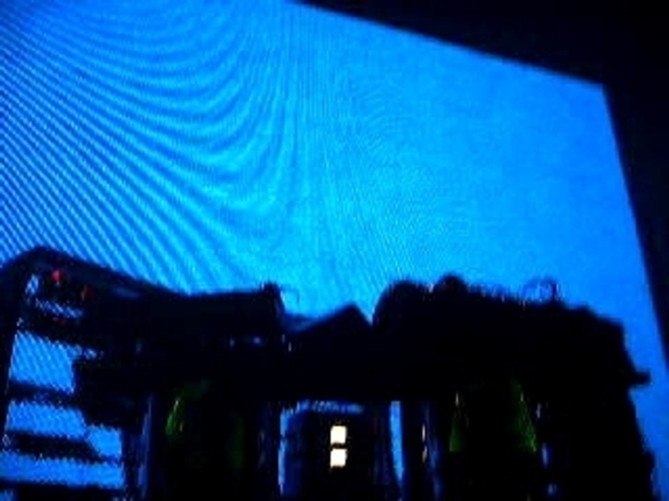 Chemical Brothers Live Zenith - Star Guitar
