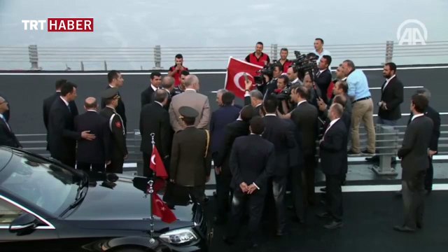 Cumhurbaşkanı Erdoğan, Osmangazi Köprüsü'nde test sürüşü yaptı