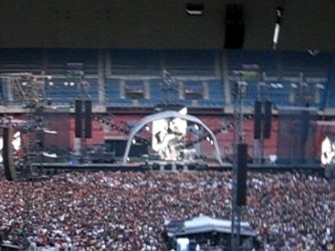 Red Hot Chili Peppers - Dani California