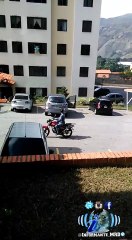 Robo a plena luz del día en urb campo claro #Mérida