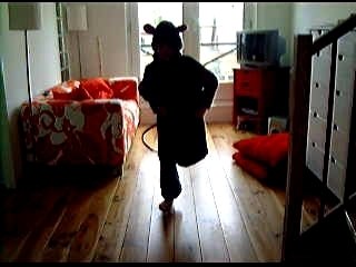 Als de kat van huis is jumpt de muis!