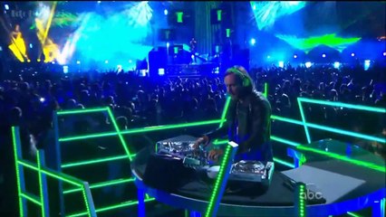 David Guetta, Ne-Yo & Akon - Play Hard - Billboard Awards 2013  720 HD