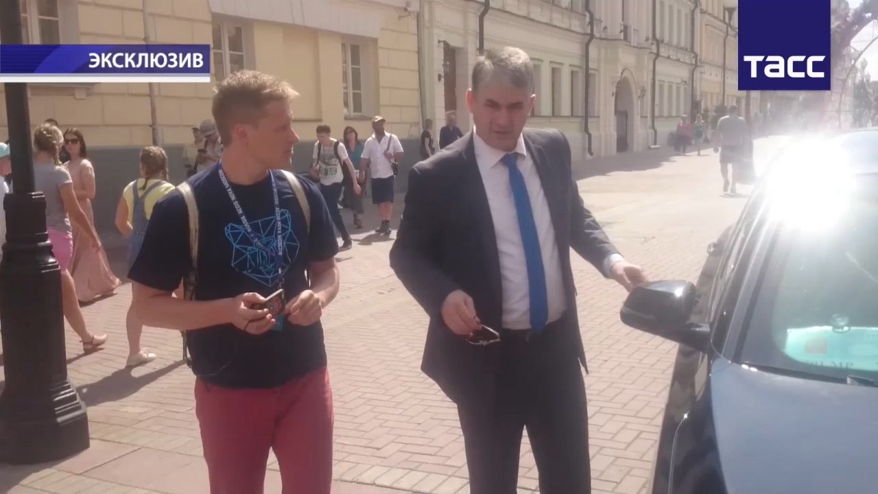Видео с телефона девушки, пострадавшей от экс-чиновника на Арбате