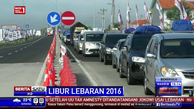 H-5 Lebaran, Exit Tol Brebes Timur Macet Panjang