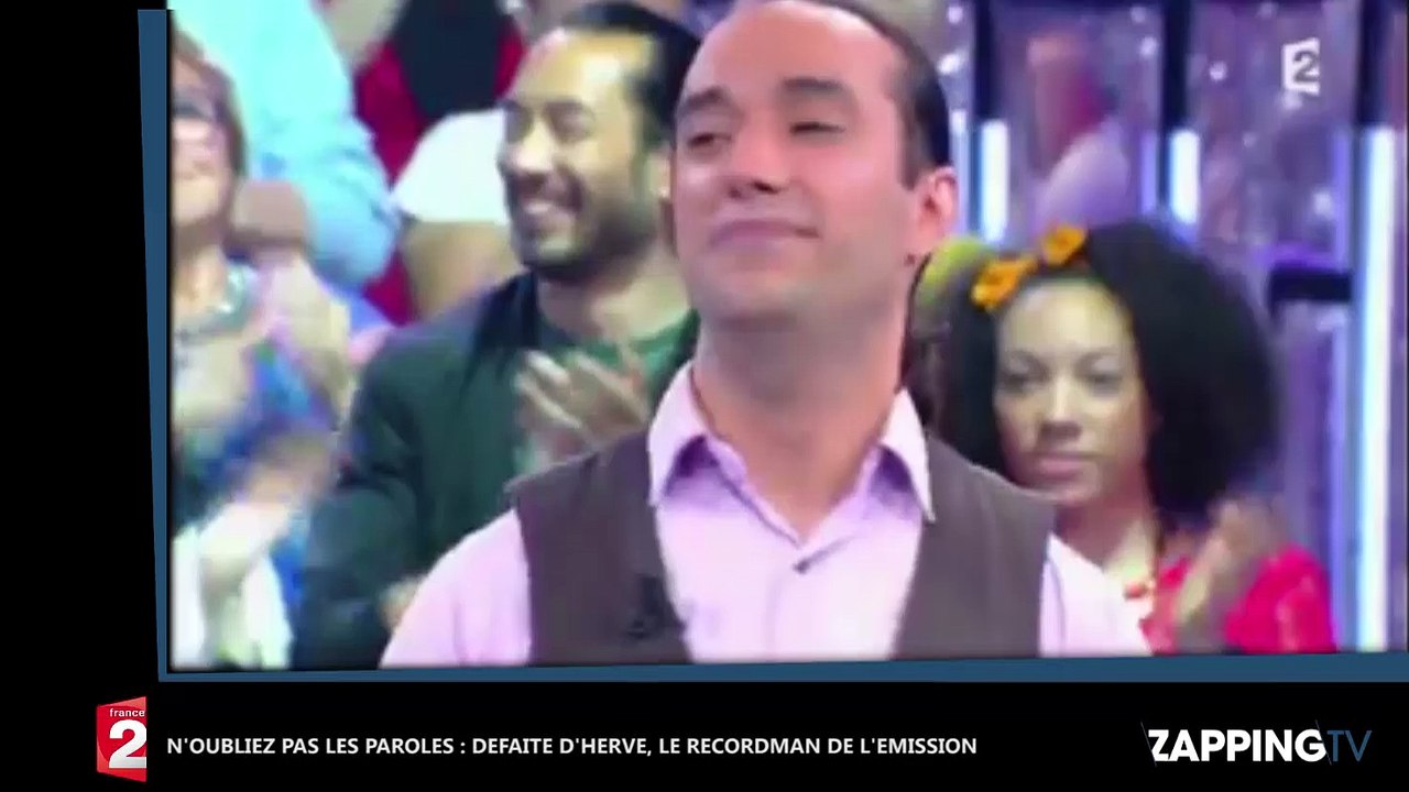 N’oubliez pas les paroles : Hervé, le recordman de l’émission éliminé après 45 victoires ! (Vidéo)