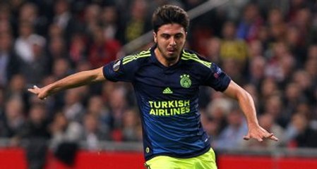 İngilizler, Ozan Tufan'ın Manchester United'a Gitmesine Bahis Oynuyor