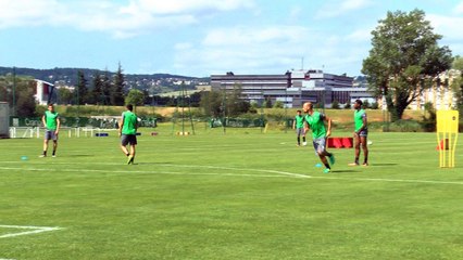 Séance devant le but pour les Verts